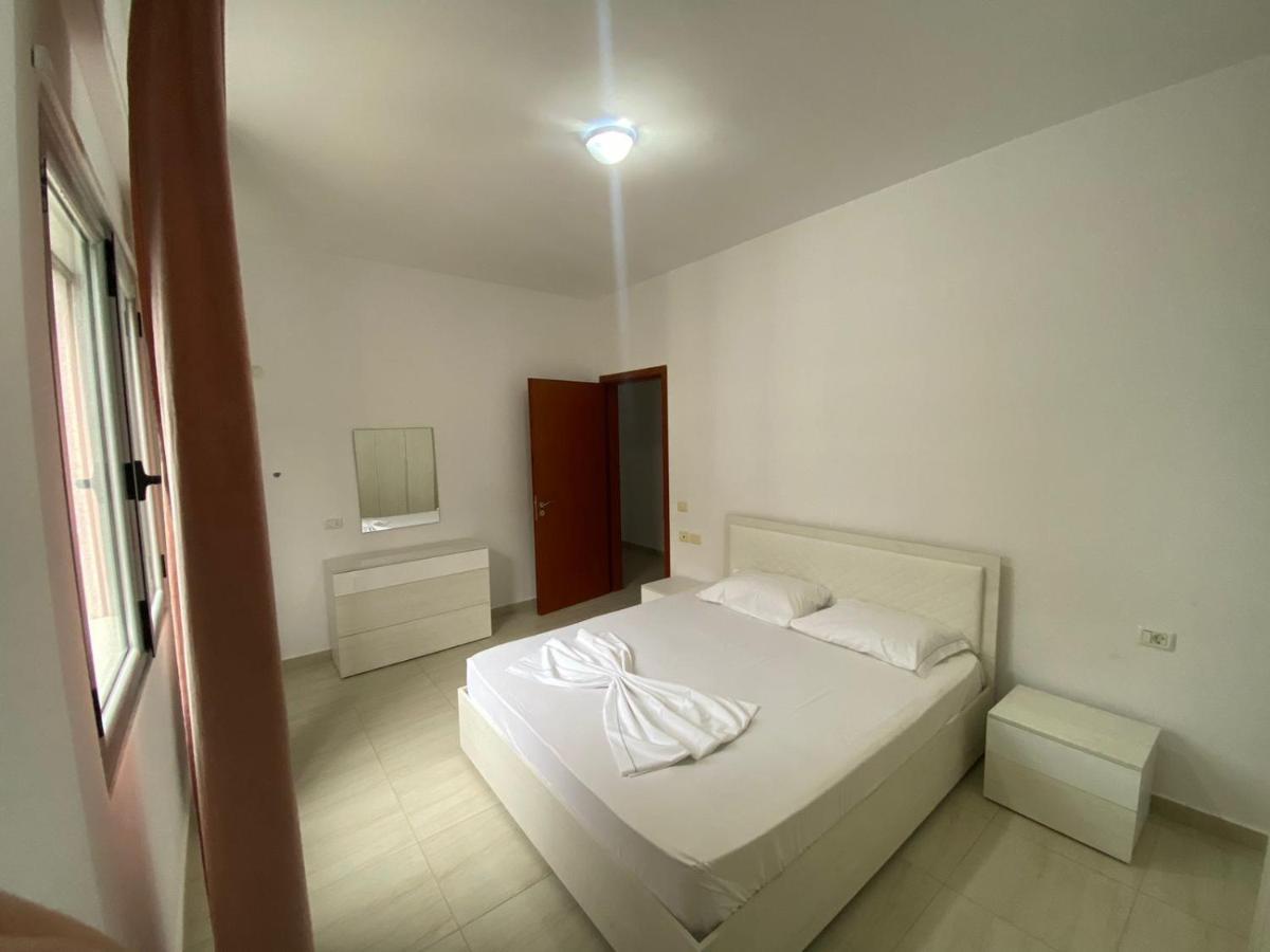 Vlora'S Apartment Vlore Exterior photo